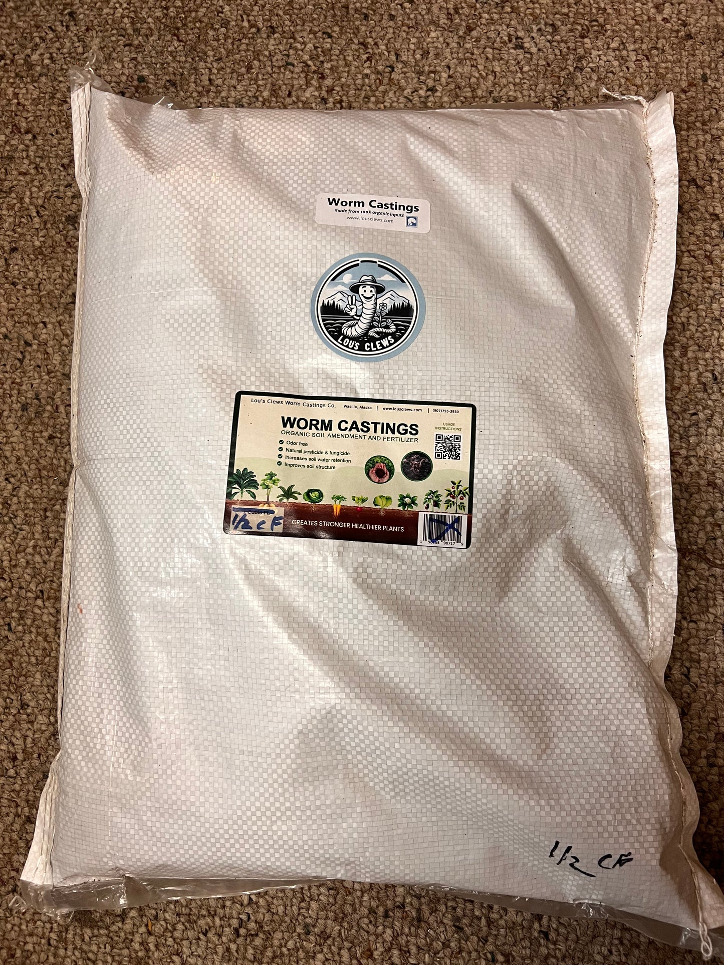 Lou’s Clews Worm Castings